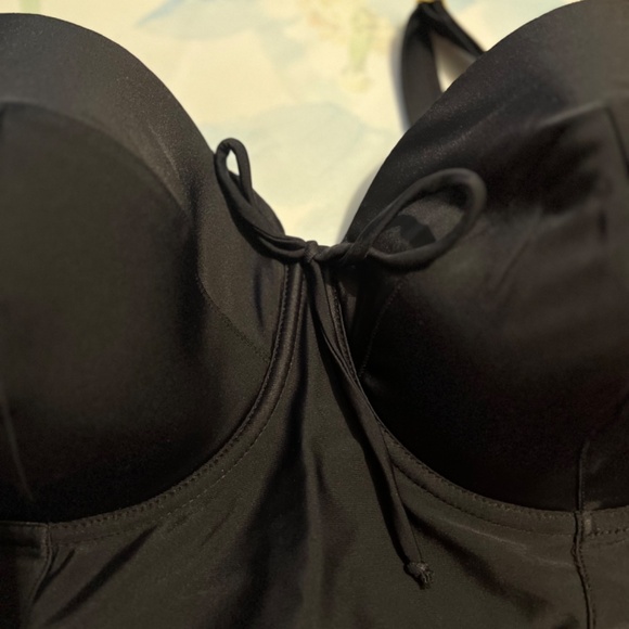 Smart and Sexy Long Lined Swim Top - Picture 7 of 13